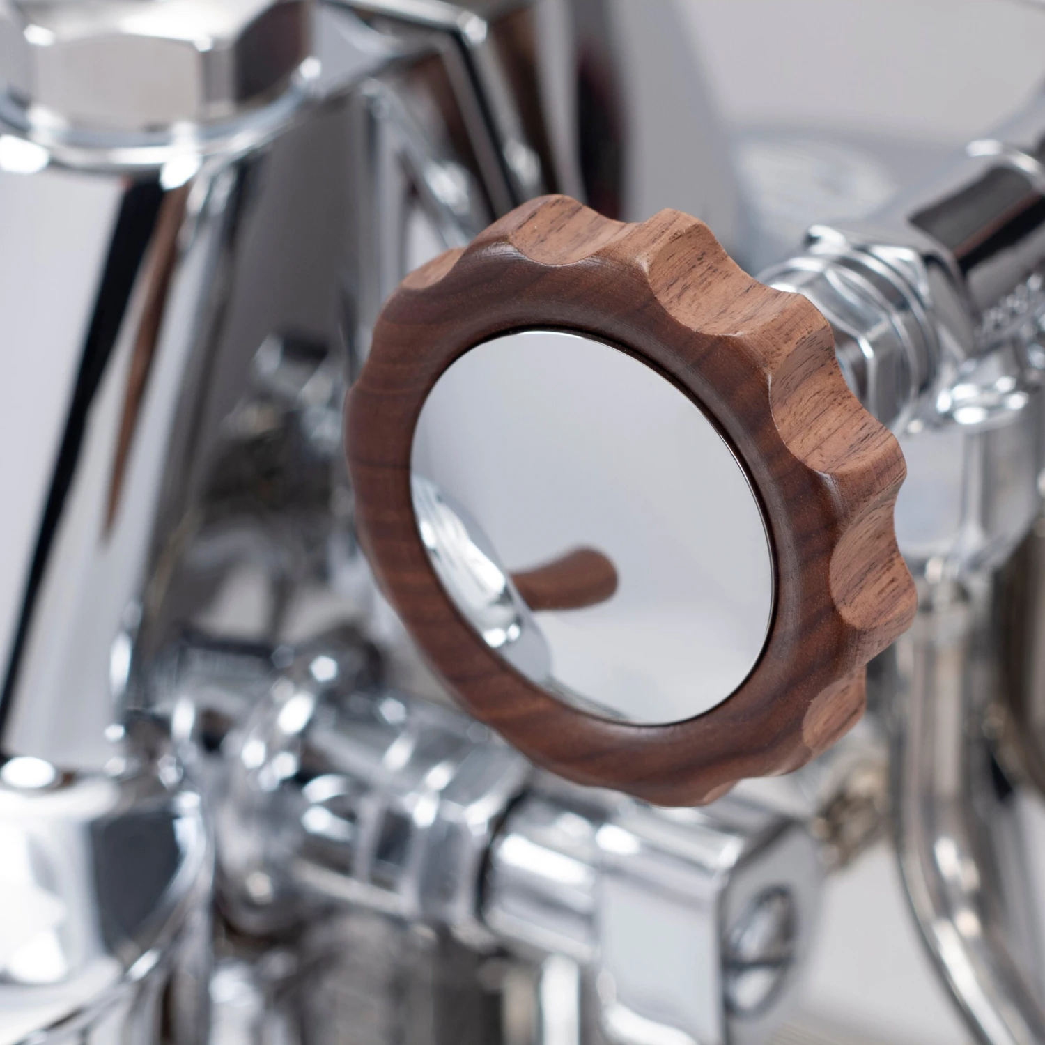 Rocket Espresso Giotto Cronometro V Espresso Machine - Walnut Accents 9 Rocket Espresso Giotto Cronometro V Espresso Machine - Walnut Accents - Image 7