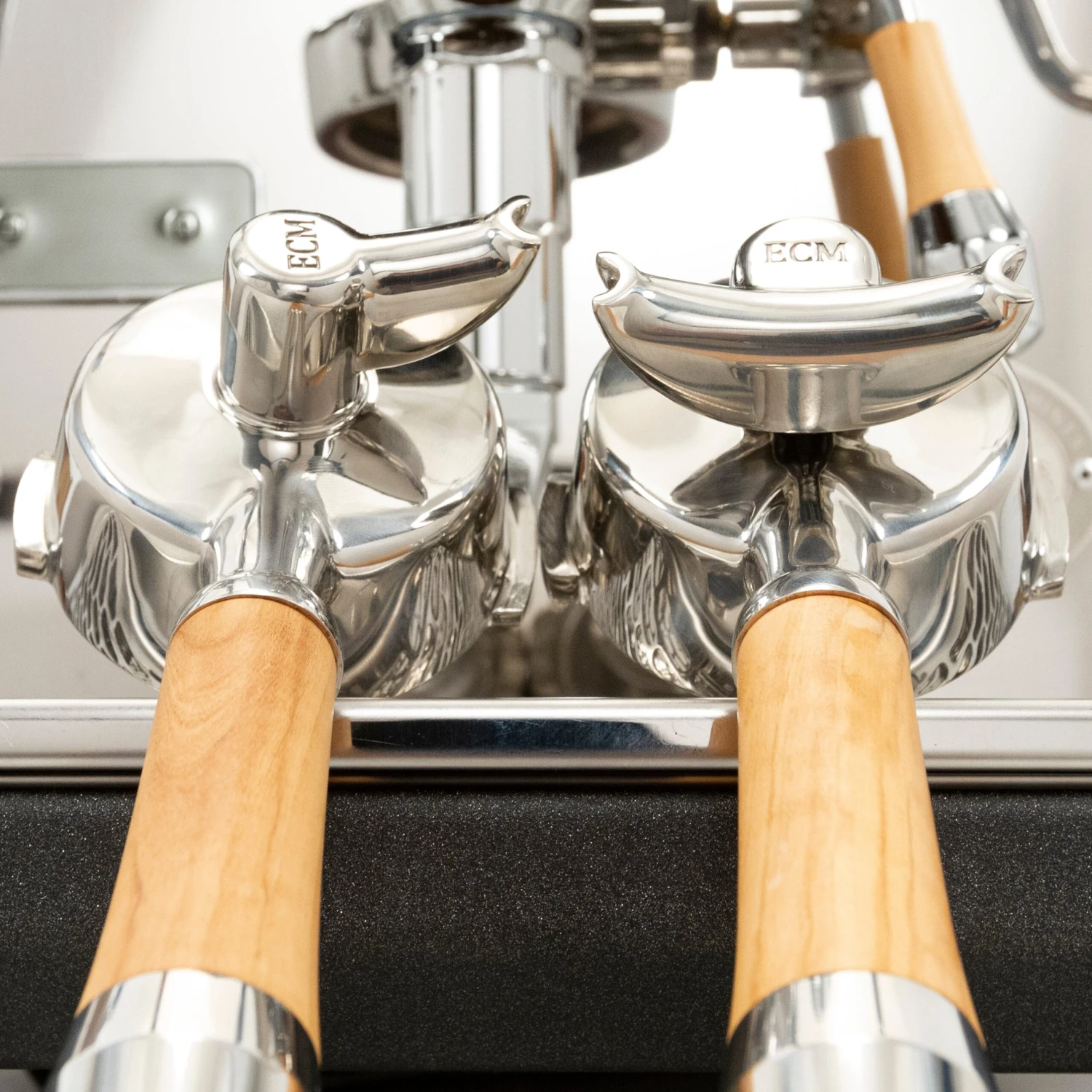 ECM Synchronika Espresso Machine With Flow Control - Olive Wood 11 ECM Synchronika Espresso Machine With Flow Control - Olive Wood - Image 9