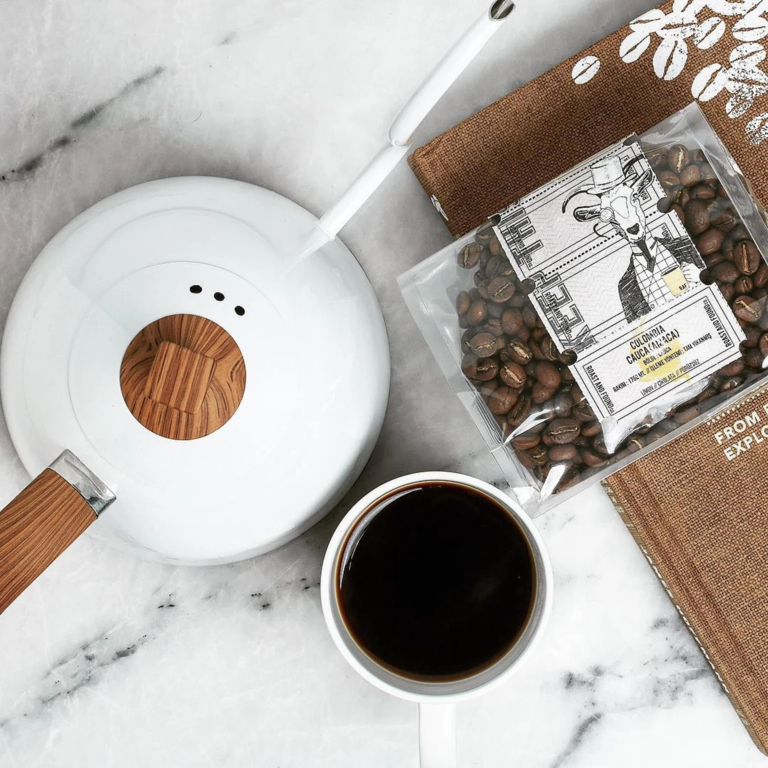 Brewista Artisan Electric Gooseneck Kettle - Pearl White 6 Brewista Artisan Electric Gooseneck Kettle - Pearl White - Image 4