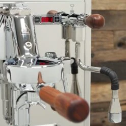 Bezzera Magica PID Espresso Machine With Flow Control - Rosewood 18 Bezzera Magica PID Espresso Machine With Flow Control - Rosewood -Coffee Supplies Store IMG 8543 fc59fd68 c173 4c03 9601 5282e2aa867d