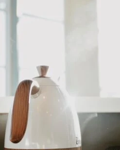 Brewista Artisan Electric Gooseneck Kettle - Pearl White 12 Brewista Artisan Electric Gooseneck Kettle - Pearl White -Coffee Supplies Store ImagefromiOS 1 ac15f3d6 49b5 40e6 86b1 4e8ce5b396d7