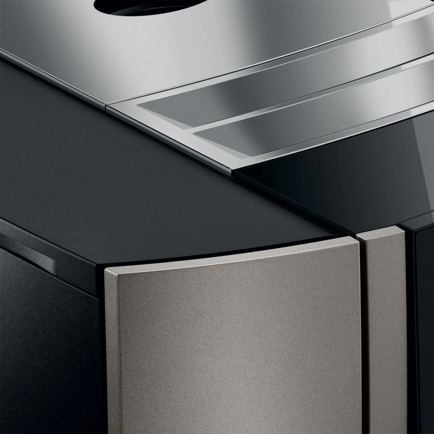 JURA J8 Super-Automatic Espresso Machine - Midnight Silver 12 JURA J8 Super-Automatic Espresso Machine - Midnight Silver - Image 10