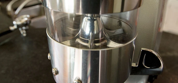 Quamar M80 Dosing Espresso Grinder With Timer In Silver 6 Quamar M80 Dosing Espresso Grinder With Timer In Silver - Image 4