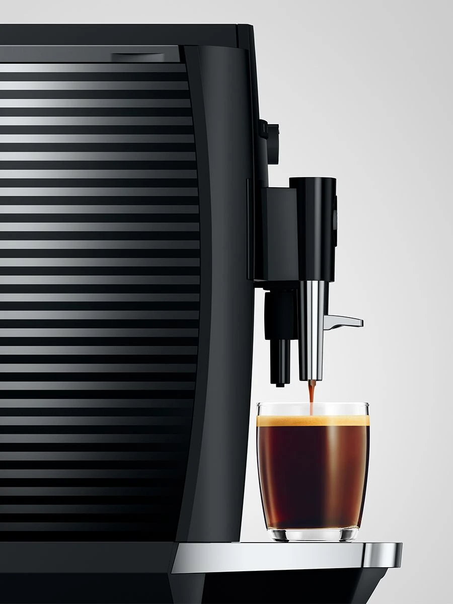 JURA E4 Automatic Espresso Machine In Piano Black 9 JURA E4 Automatic Espresso Machine In Piano Black - Image 7