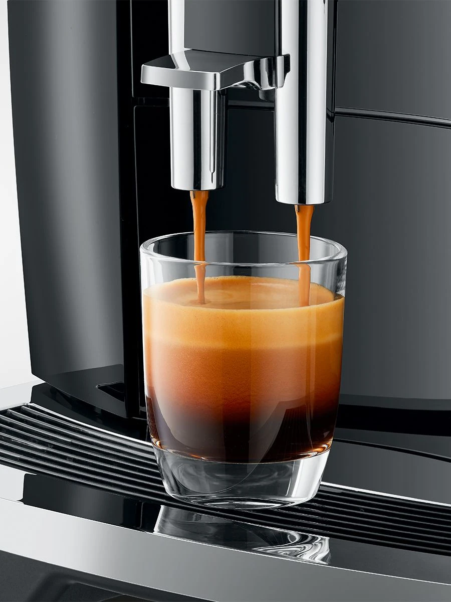 JURA E4 Automatic Espresso Machine In Piano Black 7 JURA E4 Automatic Espresso Machine In Piano Black - Image 5