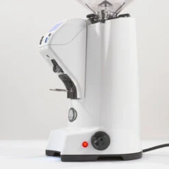 Eureka Zenith 65E High Speed Espresso Grinder In White 23 Eureka Zenith 65E High Speed Espresso Grinder In White -Coffee Supplies Store img 1757