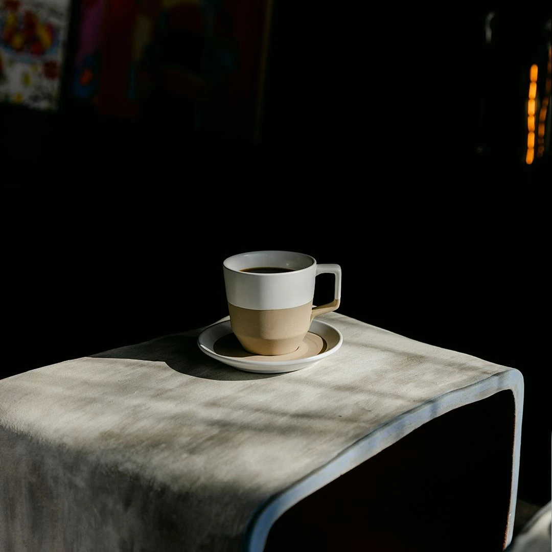 NotNeutral White Pico Large Latte Cup 4 NotNeutral White Pico Large Latte Cup - Image 2